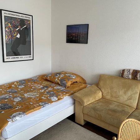 Wohnliches , Behagliches Zimmer Mit Balkon Und Wifi 뮌헨글라드바흐 외부 사진