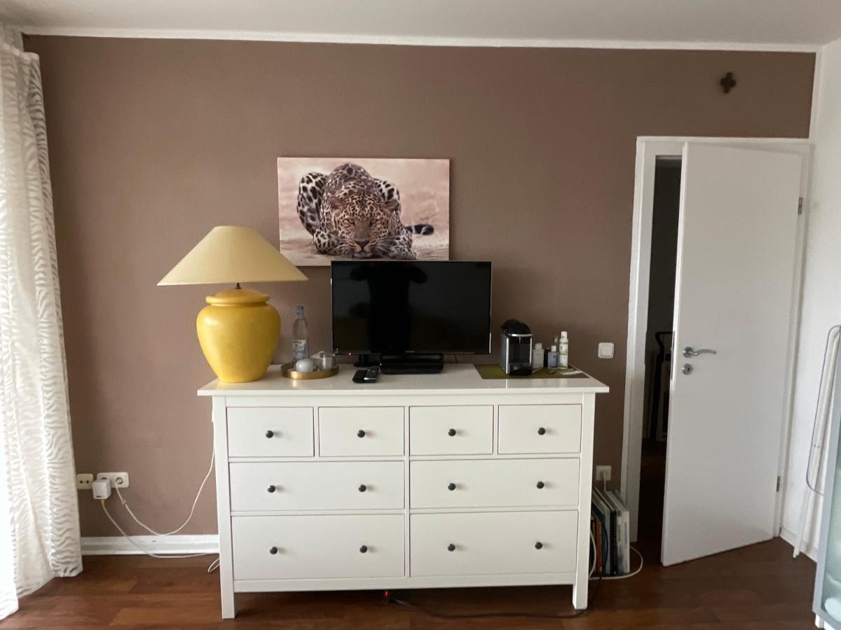Wohnliches , Behagliches Zimmer Mit Balkon Und Wifi 뮌헨글라드바흐 외부 사진